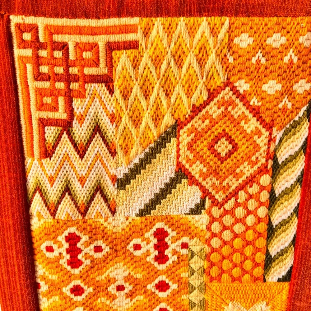 Vintage 1977 Hanging Tapestry